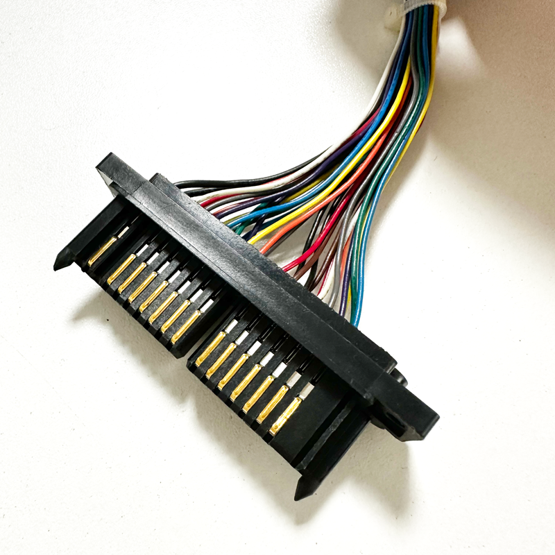 HRS DF11 to QR/P4-32P-C(21) QR/P4 紧凑型机架面板线束连接线