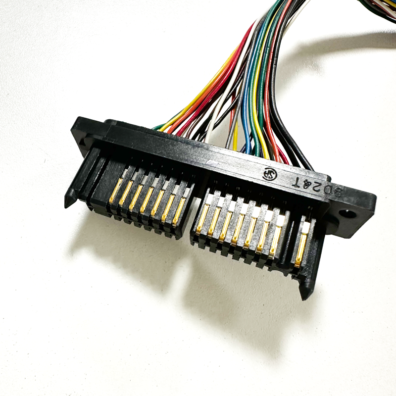 HRS DF11 to QR/P4-32P-C(21) QR/P4 紧凑型机架面板线束连接线
